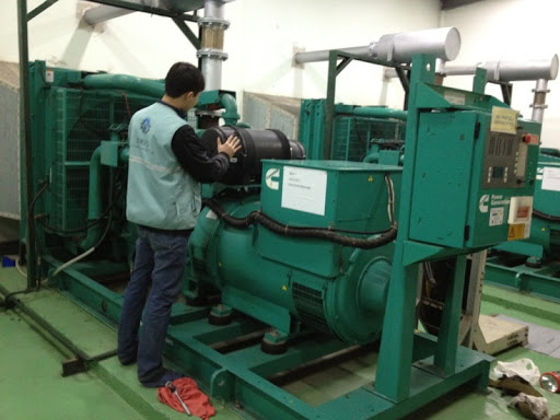 Sửa máy phát điện 3 pha Denyo